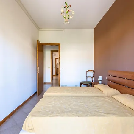 In With Pool Apartamento