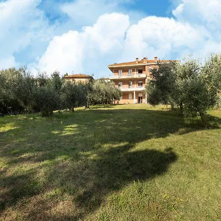 Appartamento In With Pool